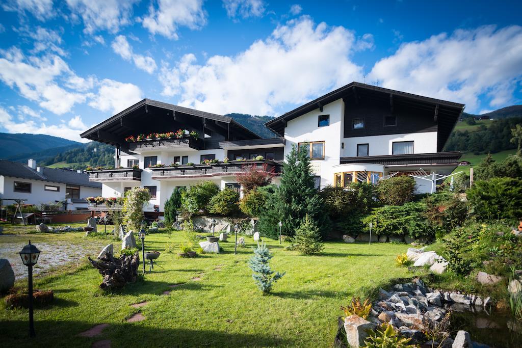 Haus Brandeck Hotel Uttendorf Exterior photo